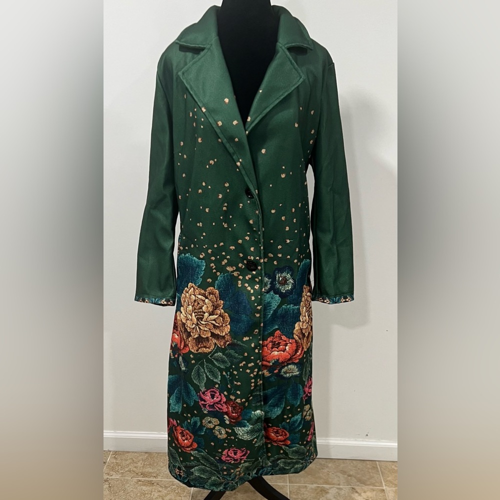 NWOT💚Floral Green Long Coat